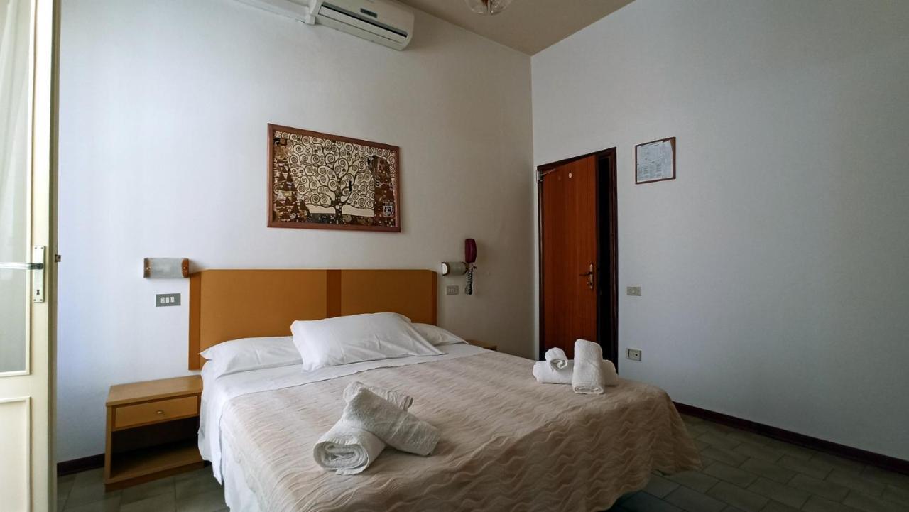 Hotel La Caravella Bellaria-Igea Marina Ngoại thất bức ảnh
